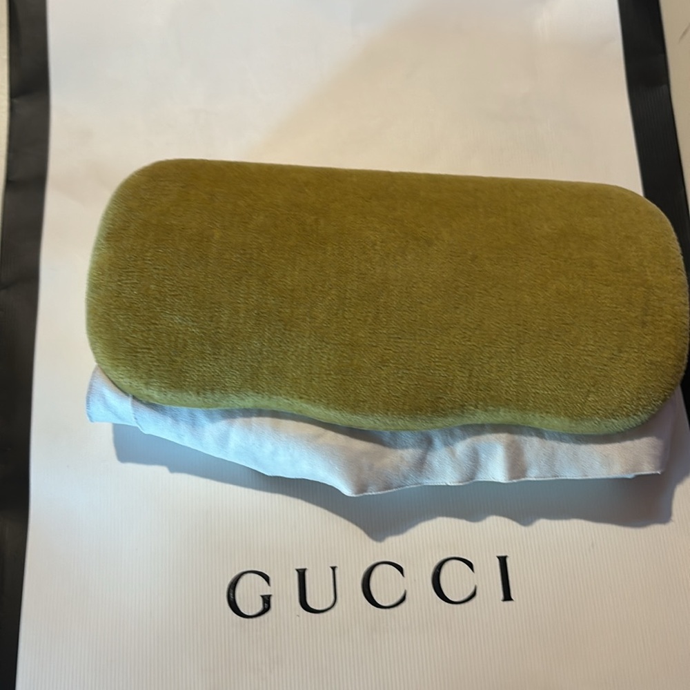 Gucci sunglasses case - Picture 2 of 3